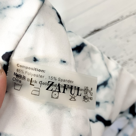 ZAFUL | Marble Print High Waisted Bandeau Bikini - Picture 4 of 7